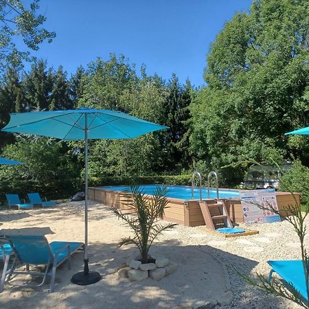 Camping Le Vallage Attigny Ngoại thất bức ảnh