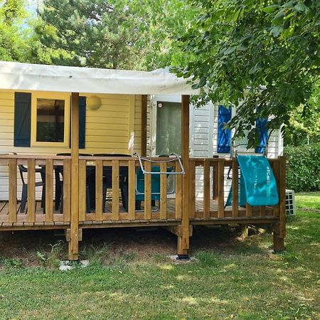 Camping Le Vallage Attigny Ngoại thất bức ảnh