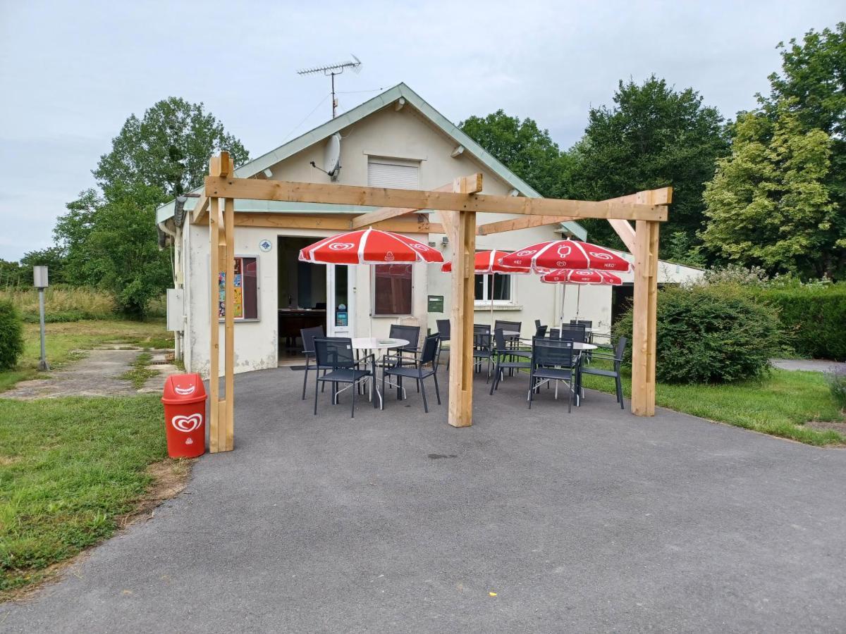 Camping Le Vallage Attigny Ngoại thất bức ảnh