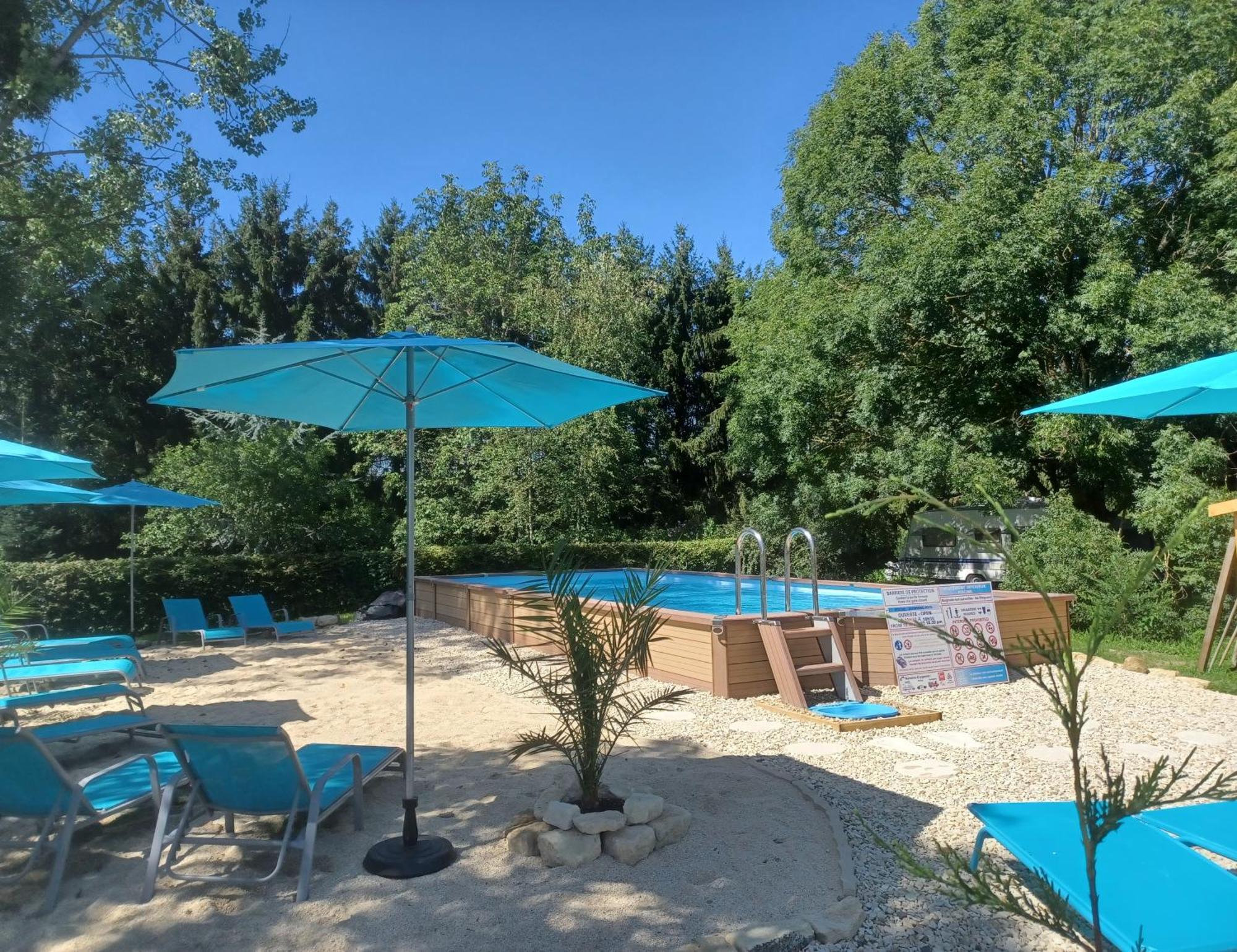 Camping Le Vallage Attigny Ngoại thất bức ảnh